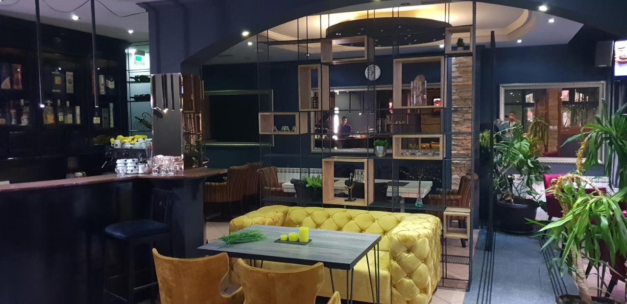 S Hotel Berane
